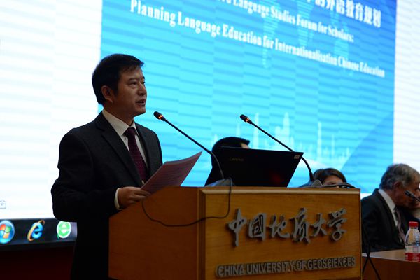 91论坛
董院长院长开幕式致辞_副本.jpg