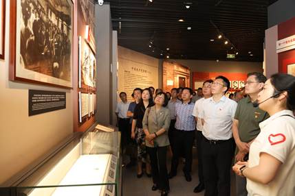 说明: //zzb.91-bbs.com/__local/6/BD/3E/186ED0FD6D6DCA23770820E1919_52C55842_4F3E4.jpeg